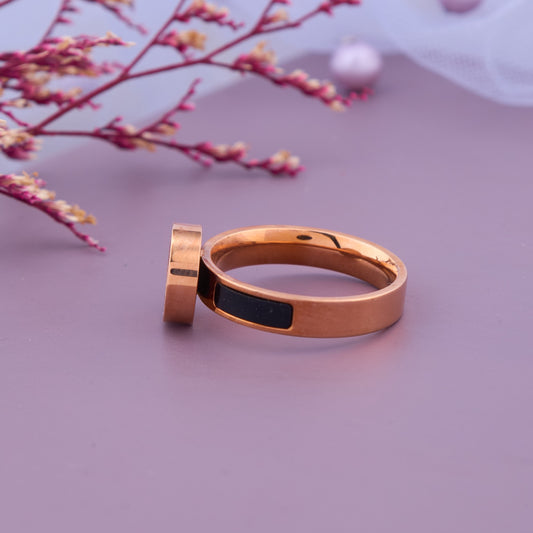Belove Black Ring