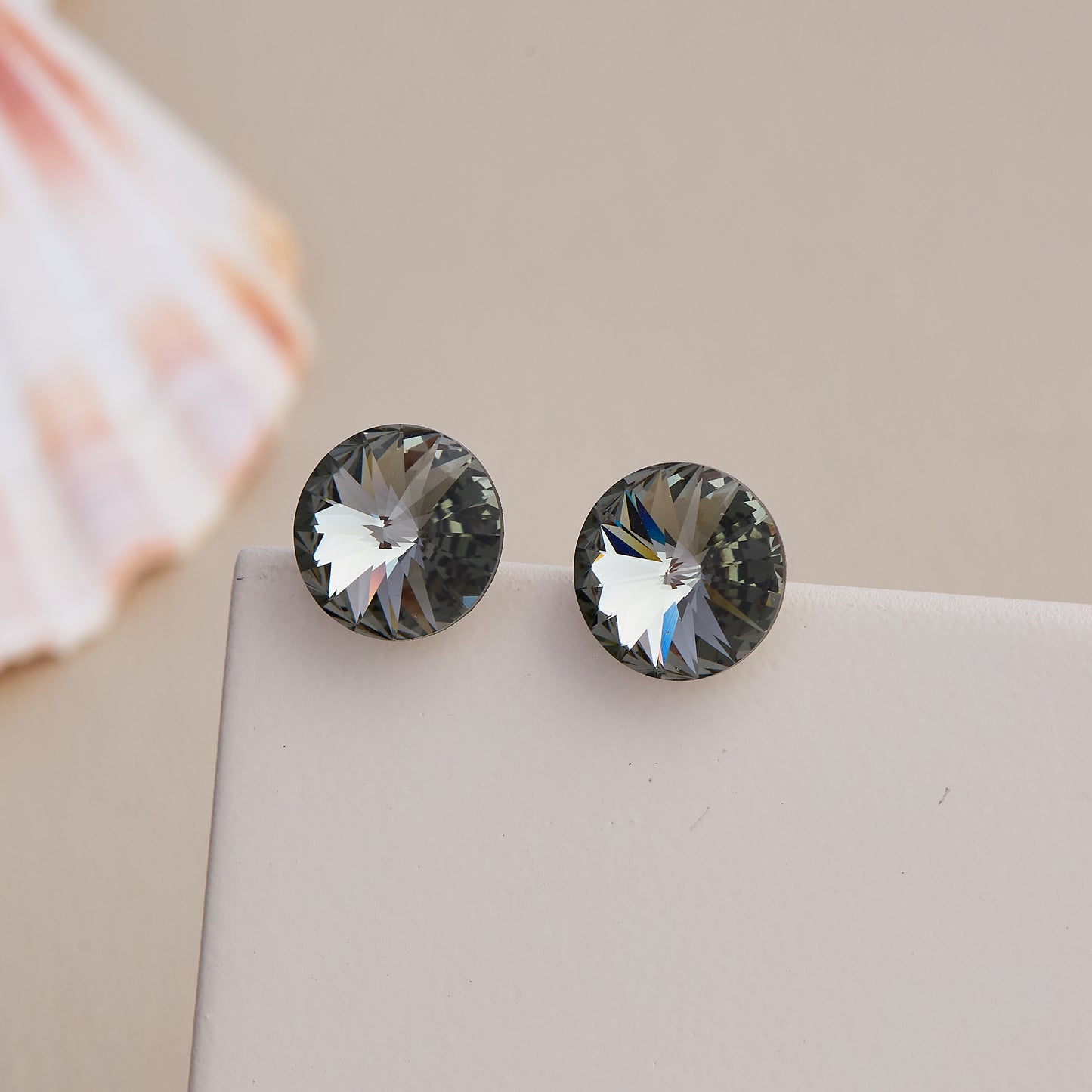 Round Faceted Black Crystal Stud Earrings with Mirror-Finish Detailing