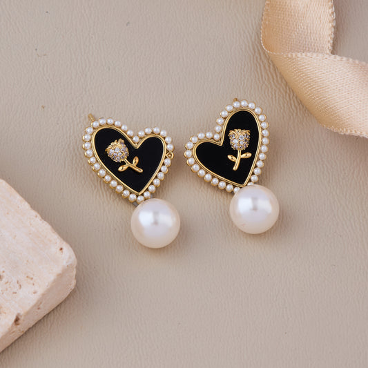 Black heart studs with pearl drops
