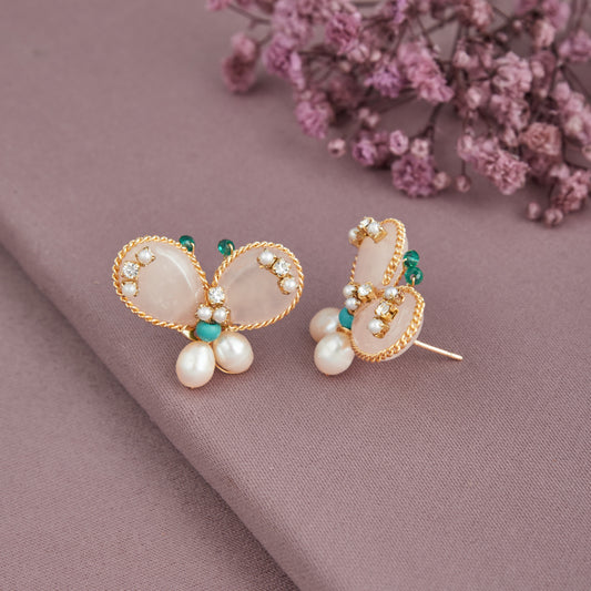 Pearl & Floral Earrings Elegant Nature-Inspired Jewelry