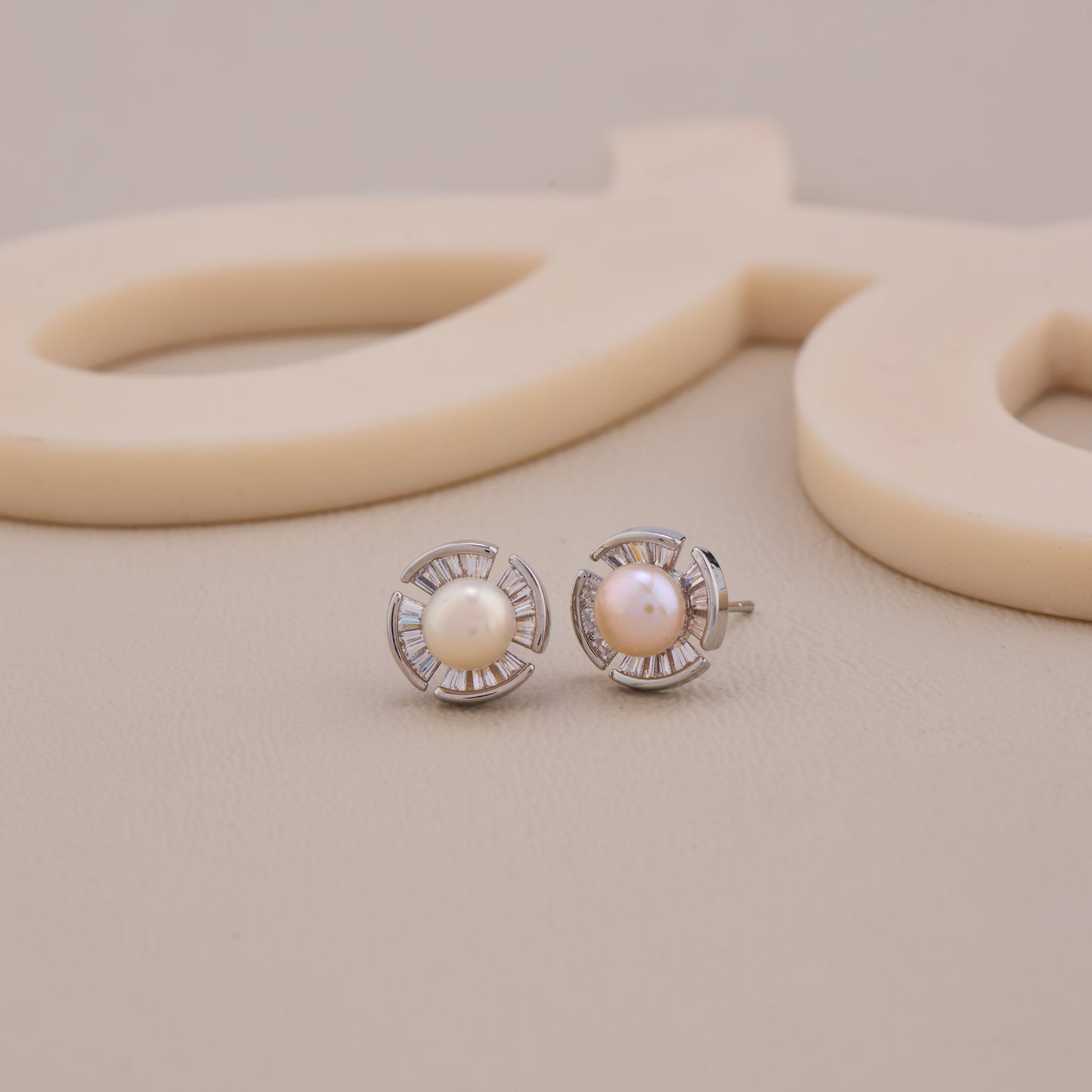 Luxe Pearl Halo Studs