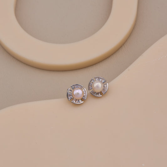 Luxe Pearl Halo Studs