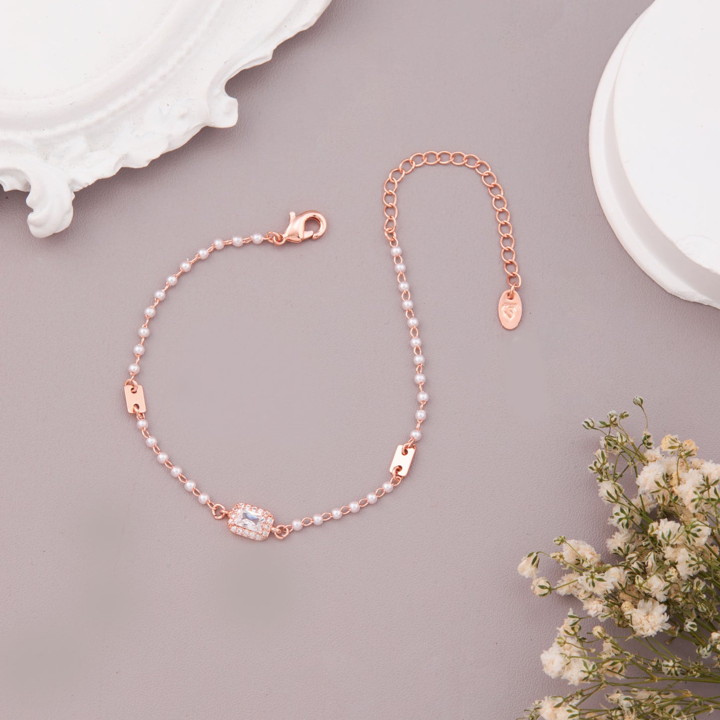 Stylish Bracelet with Elegant Craftsmanship