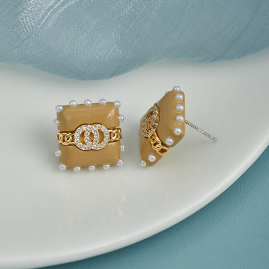 Elegant Earrings Showcasing Timeless Style