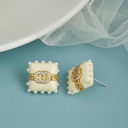 Diamond and Pearl Cream Elegance Earrings