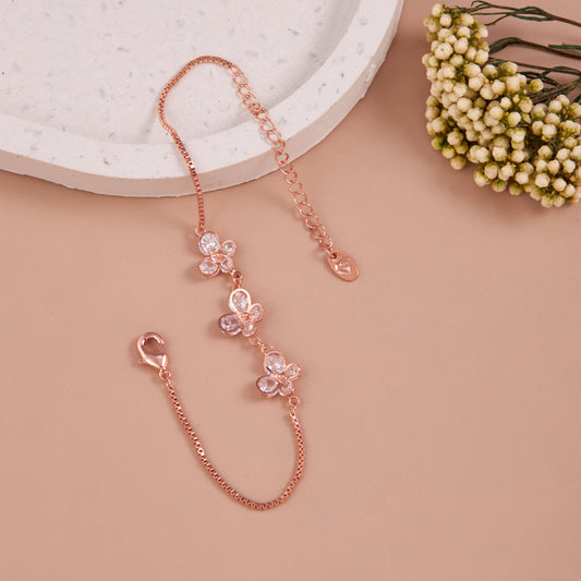 Intricately Designed Gold Bracelet for Elegance