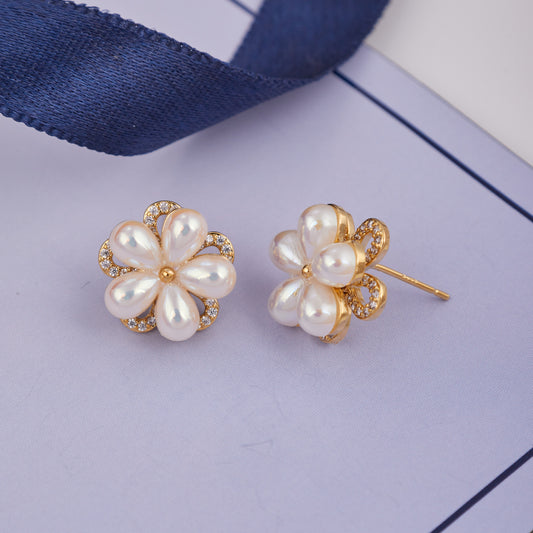 Elegant Pearl and Diamond Earrings