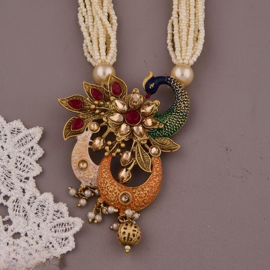 Traditional Peacock Design Kundan & Pearl Necklace Set
