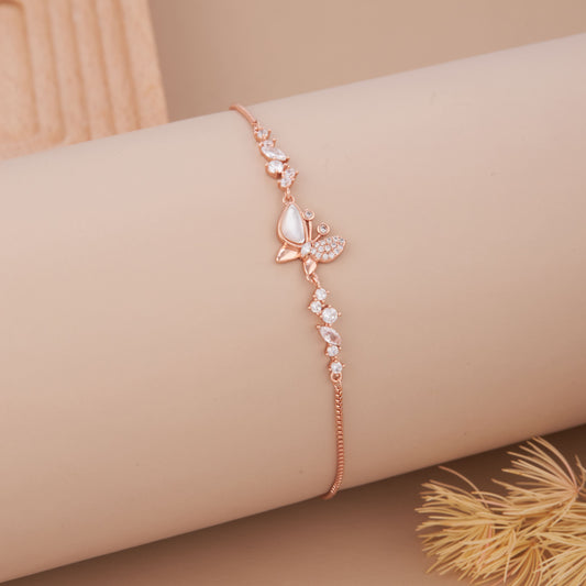 Elegant Gold Bracelet for Refined Style