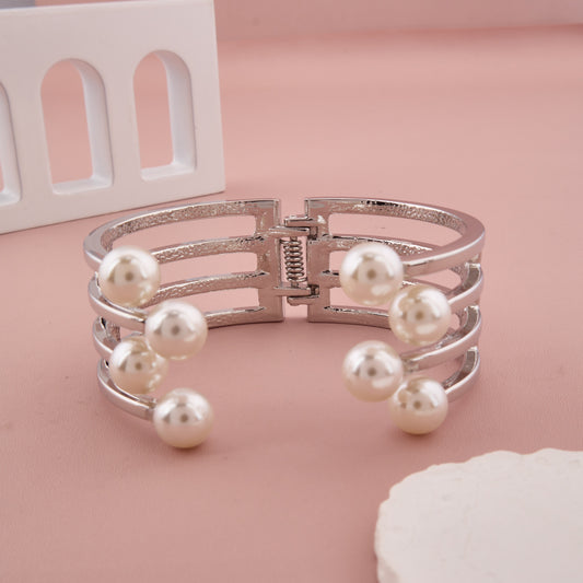 Elegant Pearl Bliss Bracelet