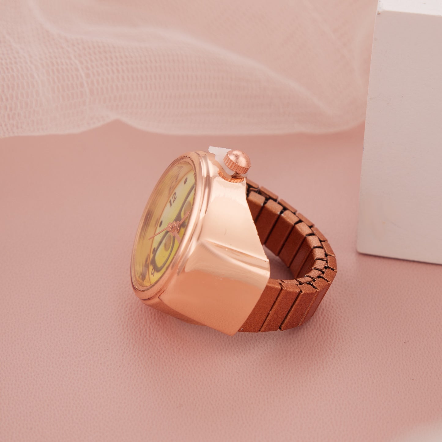 Rose Gold Ring Watch with Funny Nerd Emoji Dial – Perfect for Girls & Teens