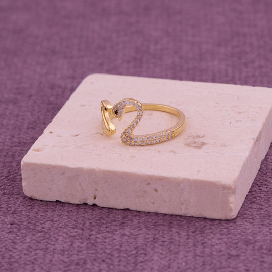 Elegant Swan Design Gold Ring