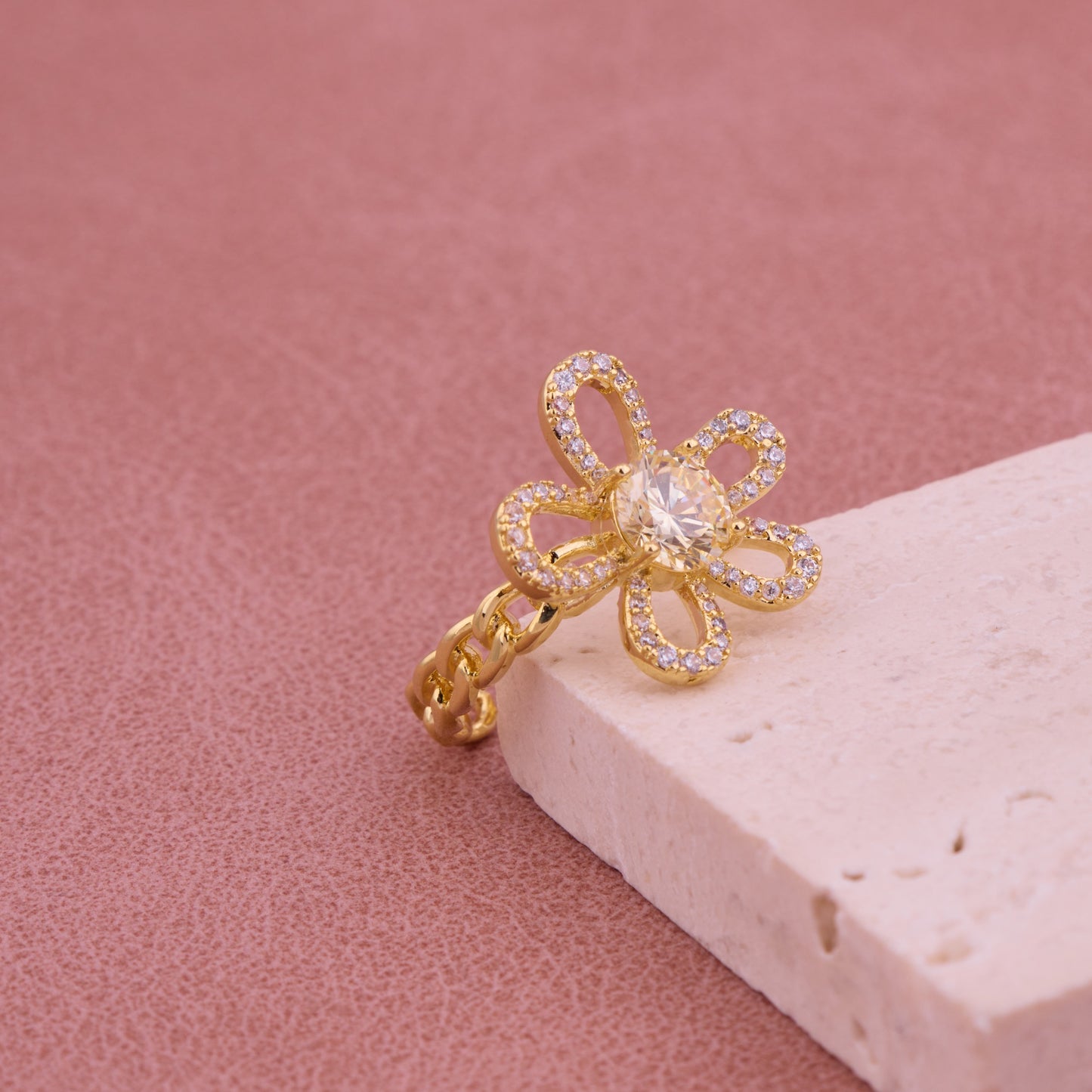 Sparkling Floral Loop Gold Ring with Central CZ Stone