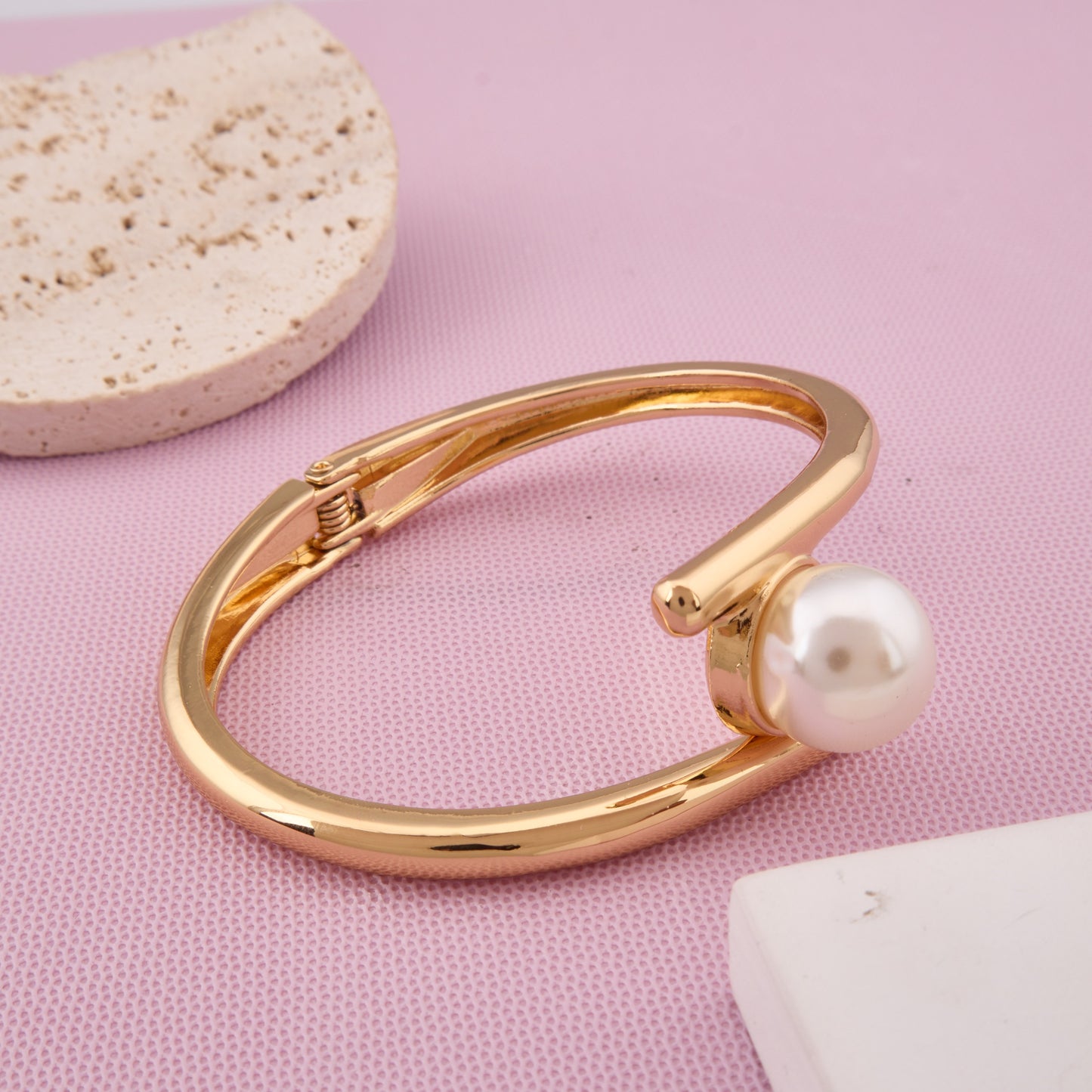 Pearl Meadow Gold Bracelet