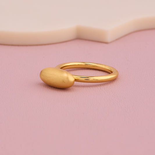 Matte Oval Gold Ring