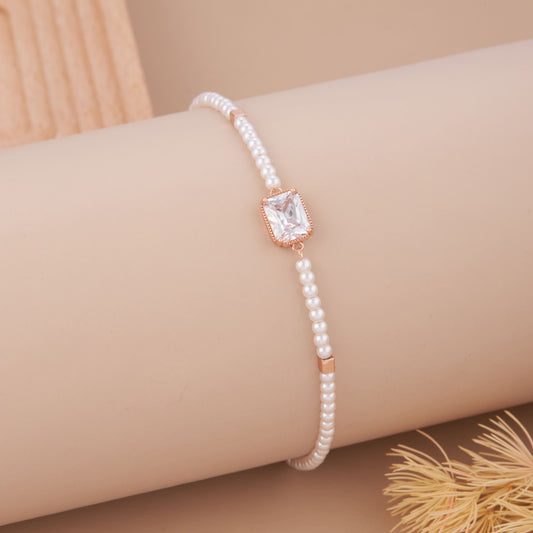 Stacked Gold Bracelets for Trendy Styling