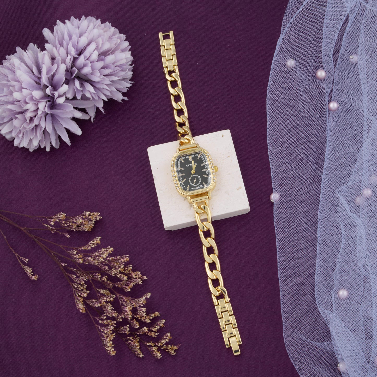 Chic Gold & Black Watch with Crystal Bezel and Link Bracelet for Women
