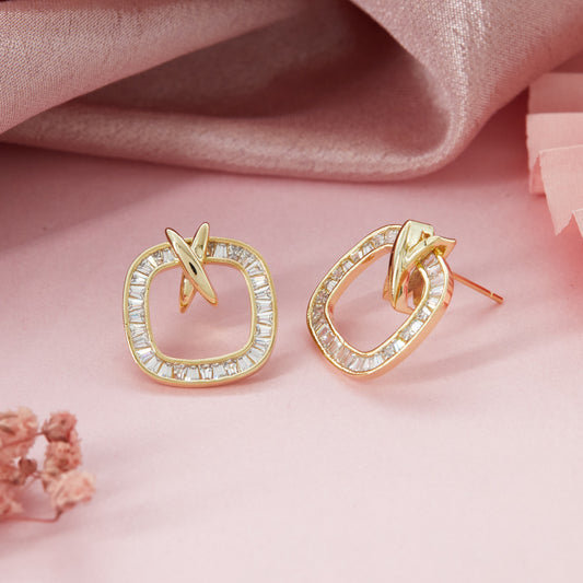 Elegant Gold Earrings with Diamonds Luxury & Craftsmanship