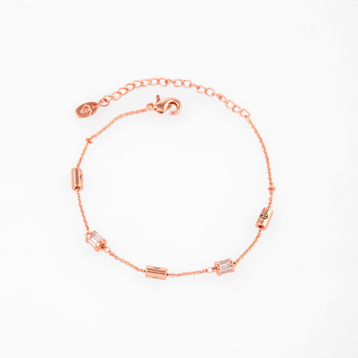 Elegant Gold Bracelet with Warm Shine Finish