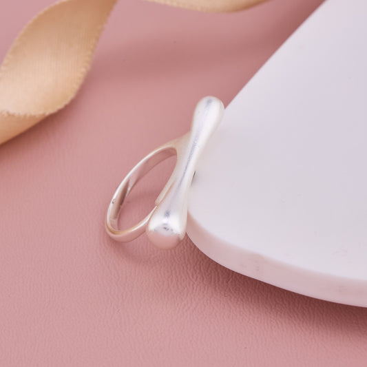 Contemporary Silver Ring with Elongated Bar Design