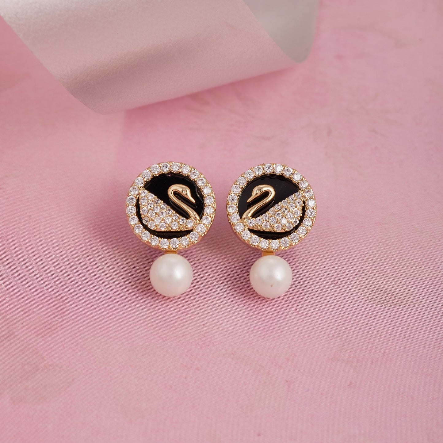Elegant Swan Design Stud Earrings with Pearl Drop