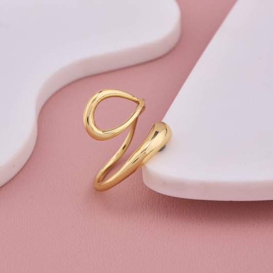Gold Abstract Twist Ring