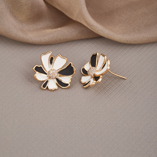 Black- White Floral Elegance Earrings