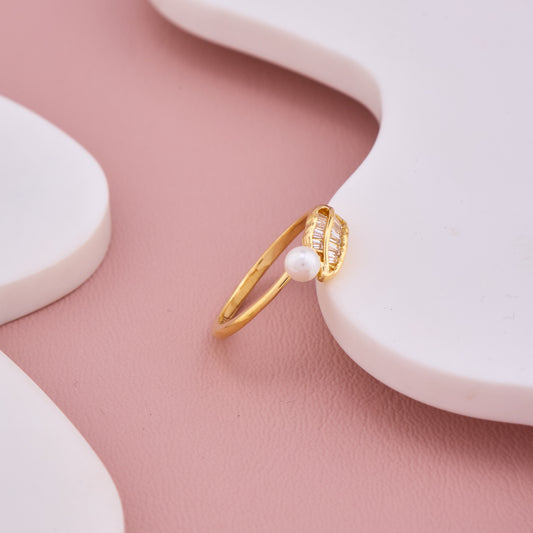 Gold Leaf Pearl Ring
