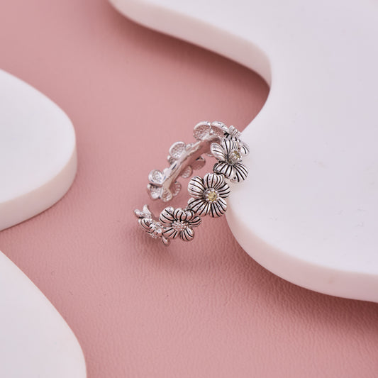 Vintage Floral Silver Ring