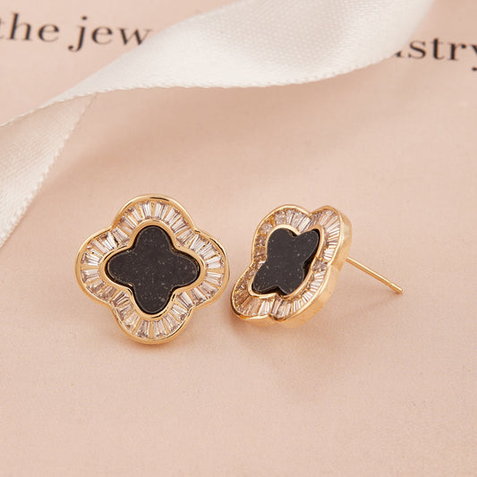 Elegant Diamond Earrings Sparkling Luxury for Any Occasion