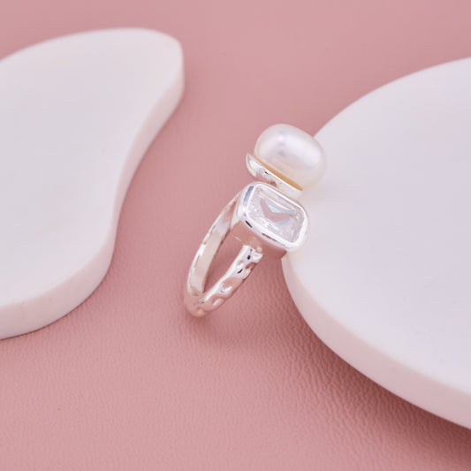 Silver Ring with Pearl and Square Crystal