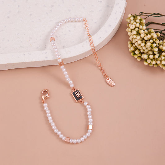 Stylish Bracelet with Intricate Detailing