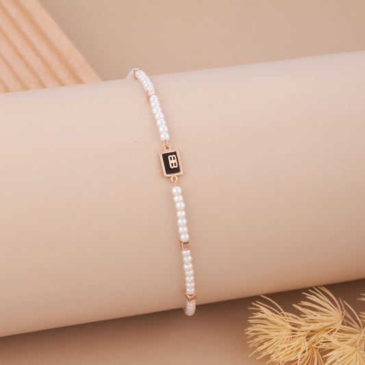 Stylish Bracelet with Intricate Detailing