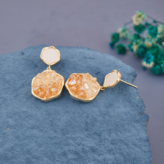 Elegant Gemstone Earrings Showcasing Jewelry Artistry