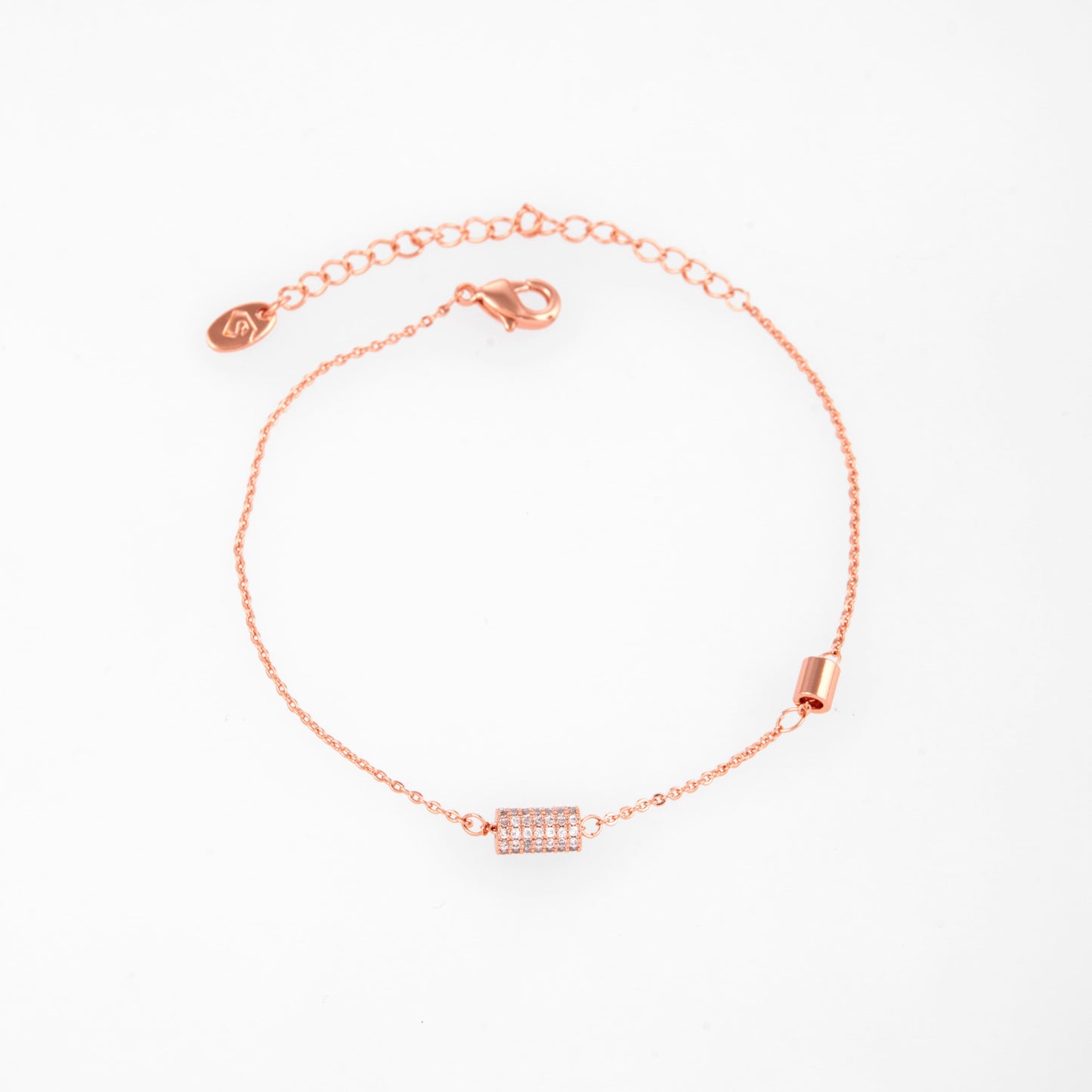Elegant Rose Gold Bracelet with Stylish Design