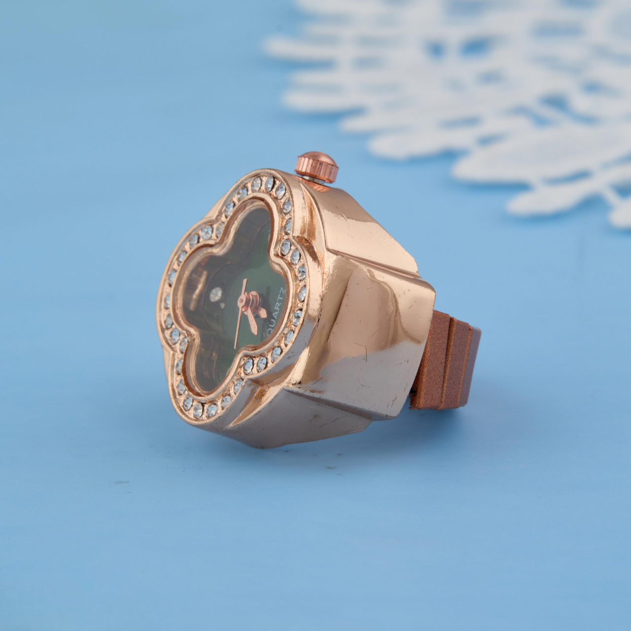 Luxurious Green Dial Rose Gold Ring Watch with Crystal Embellishments