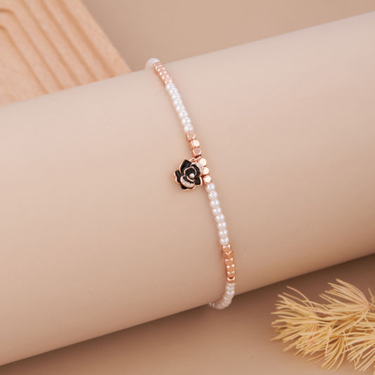 Fashion Bracelet Highlighting Elegant Design