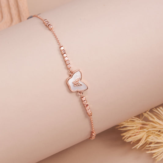 Elegant Bracelet with Intricate Detailing