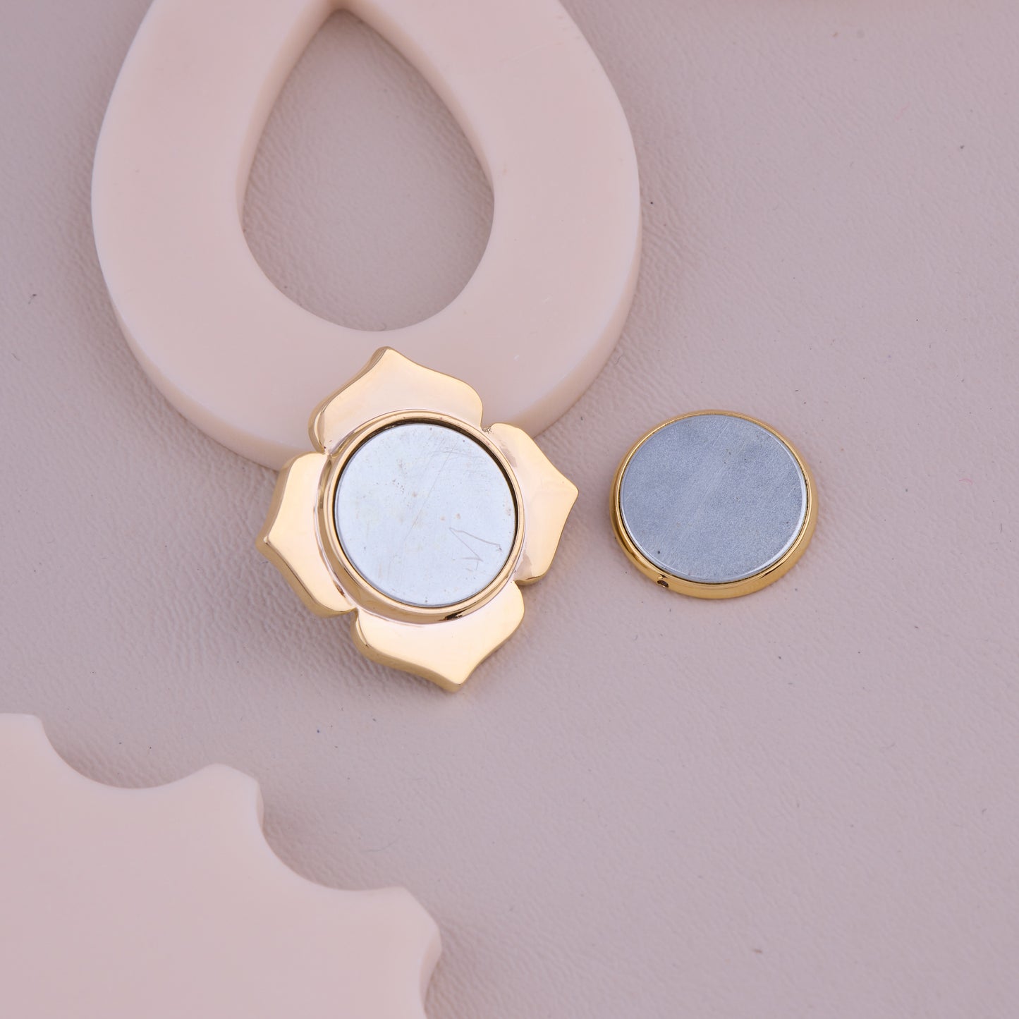 Blue Gem Flower Brooch
