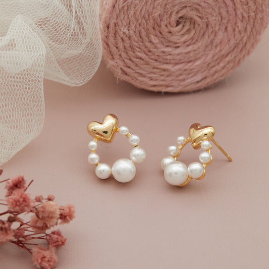 Pearl Earrings with Artistic Handmade Touch – Fashion & Craft