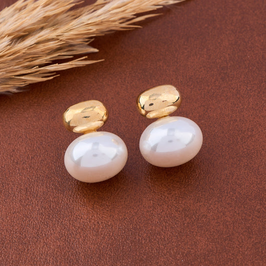 Sophisticated Pearl Earrings