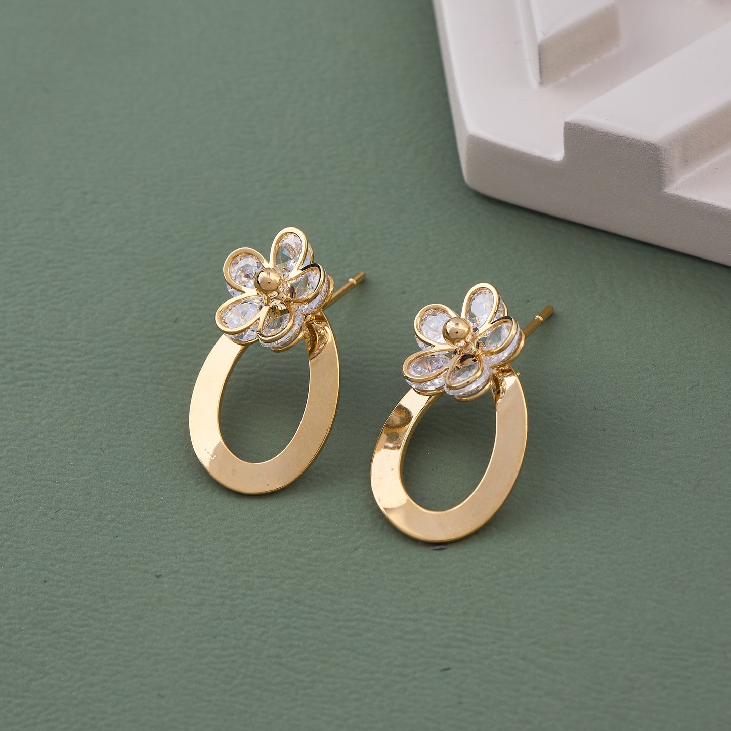 Regal Spark Gold Earrings