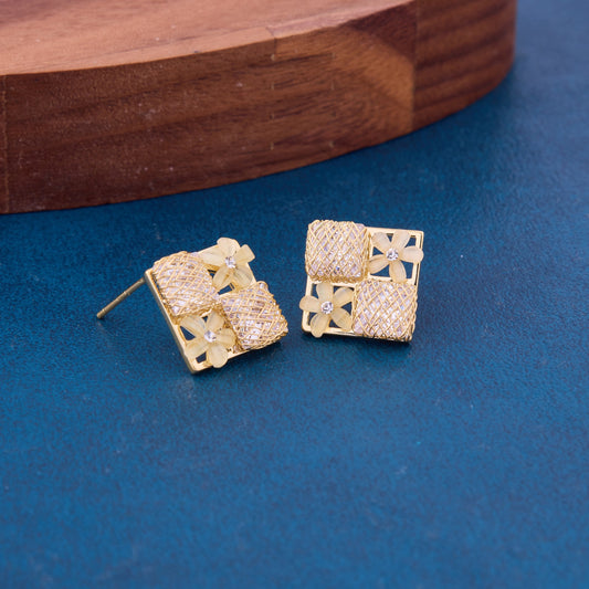 Gold Earrings with Floral Motifs and Diamonds