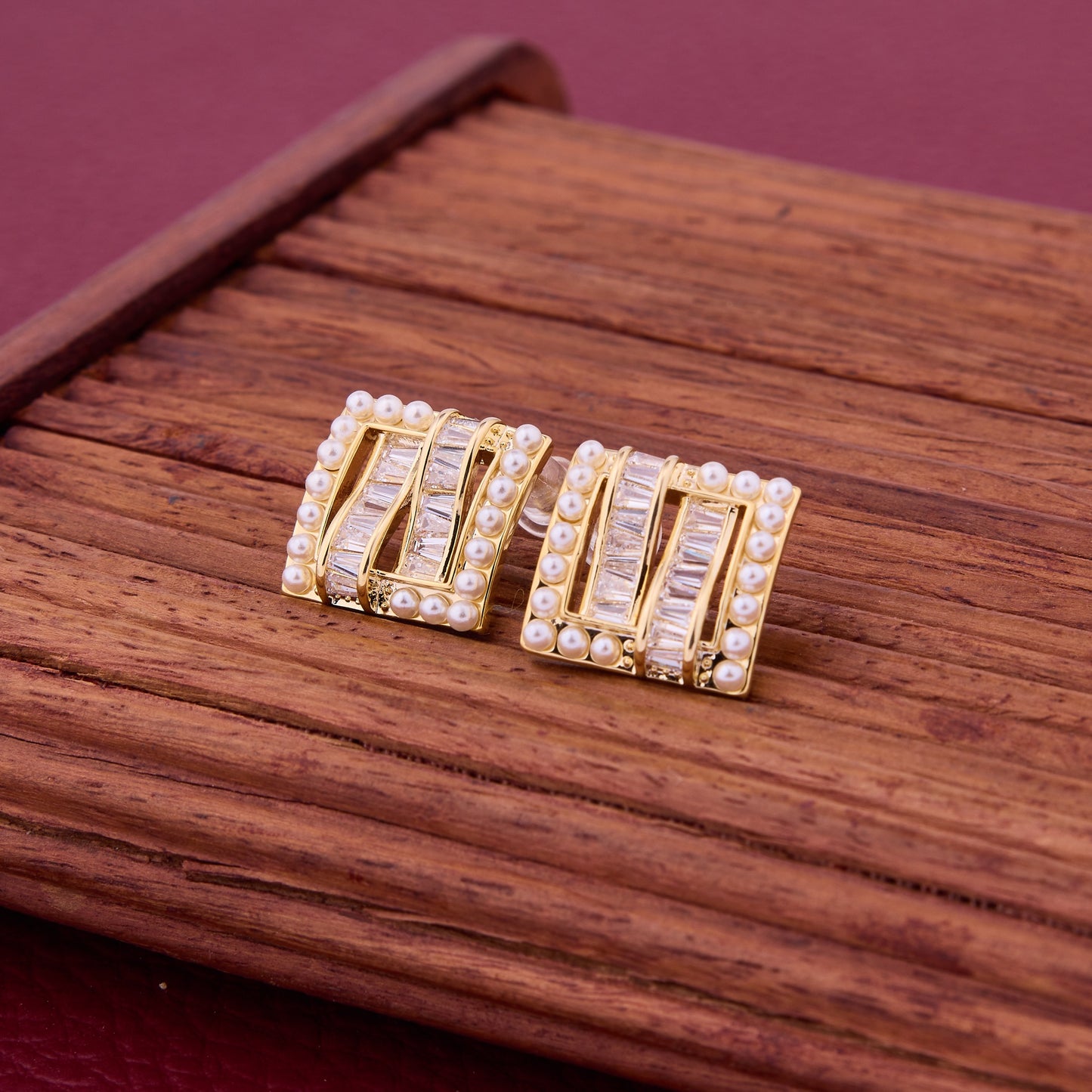 Gold Earrings with Diamonds and Pearls Feminine Elegance
