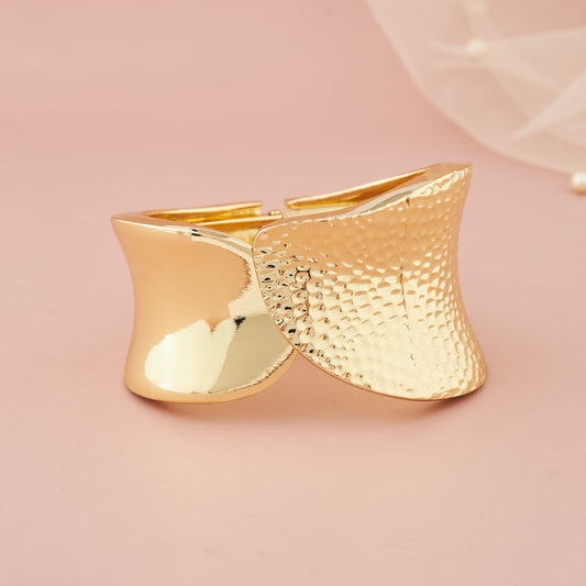 Runway Radiance Gold Bracelet