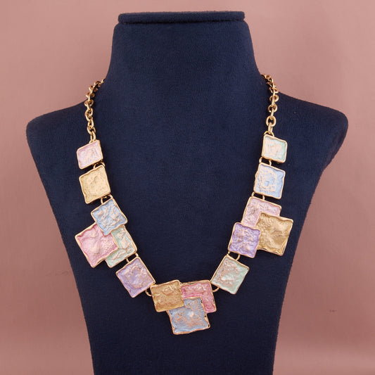 Stylish Necklace as a Fashion Statement