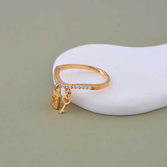 Love Lock Golden Ring