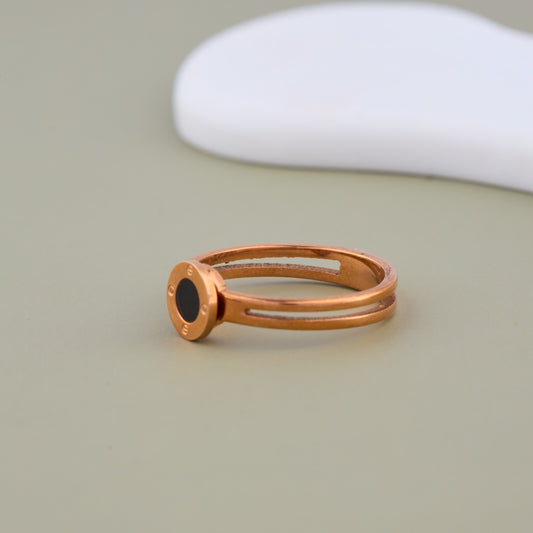Black Circle Ring