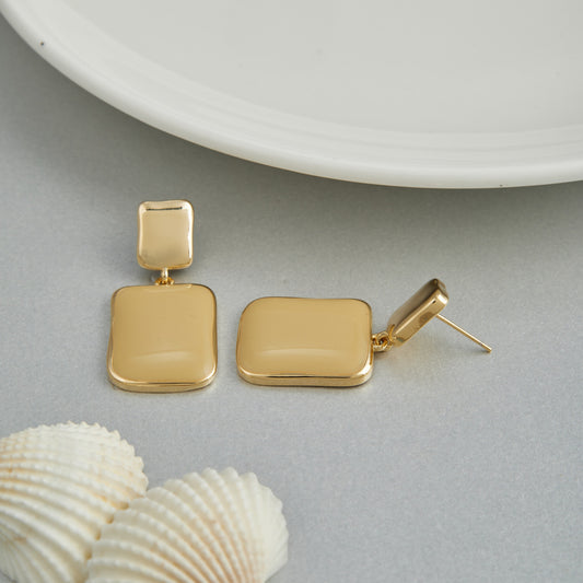 Gold Earrings Elegant Simplicity in a Minimal Setting