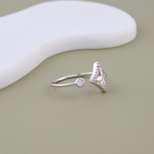 Crystal Clover Ring